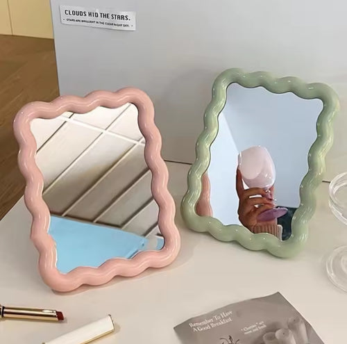 Portable Aesthetic Mirrors